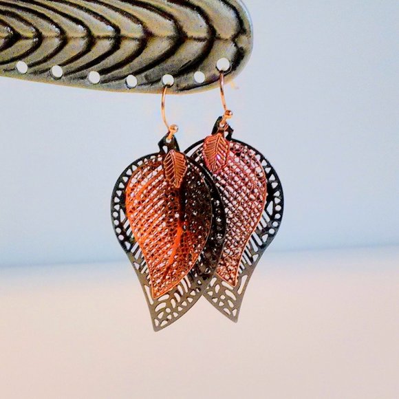 AVON Double Leaf Earrings Hematite & Rose Goldtone - Picture 1 of 2